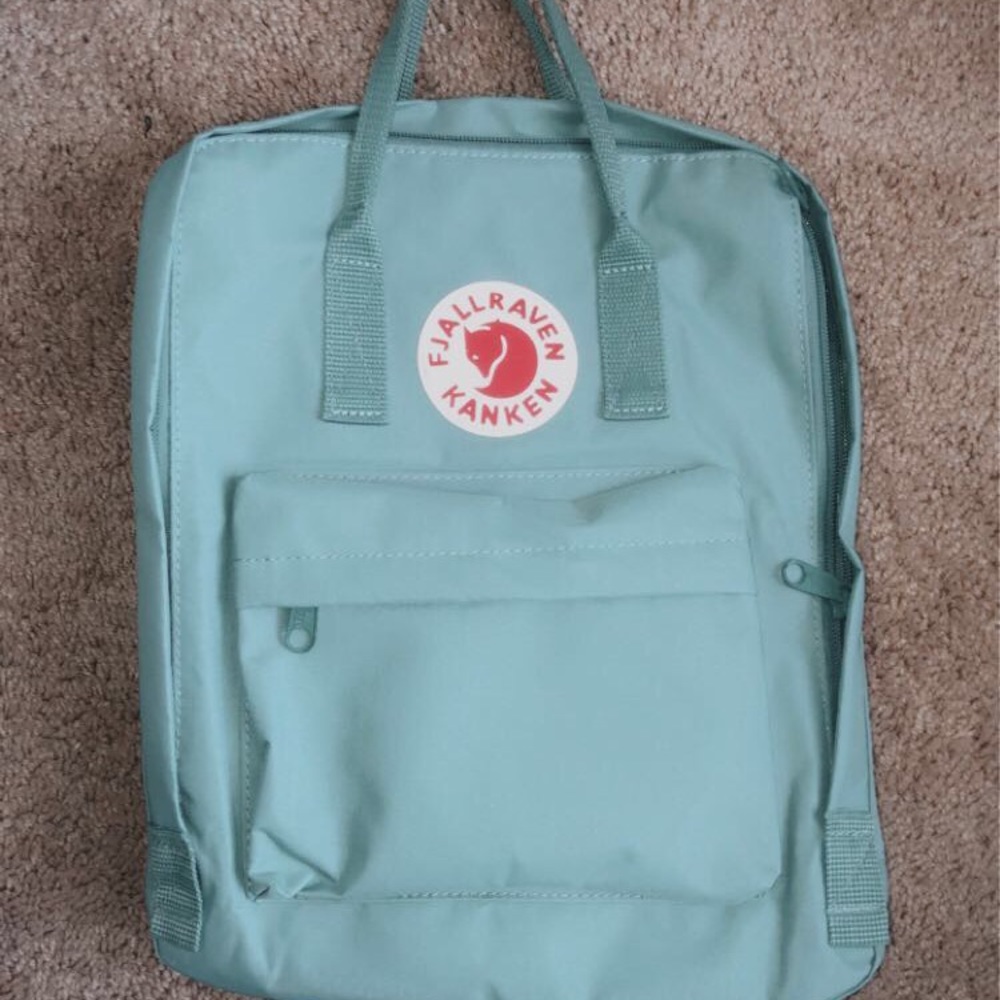 FjallRaven Kanken mini